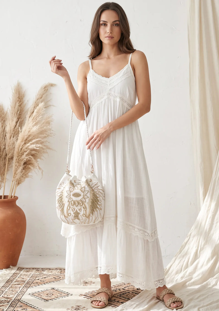 ibBan Embellished hand Embroidery Bucket Bag - Loana