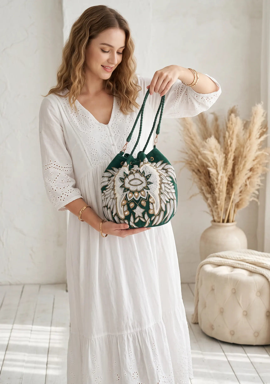 ibBan Embellished hand Embroidery Bucket Bag - Loana