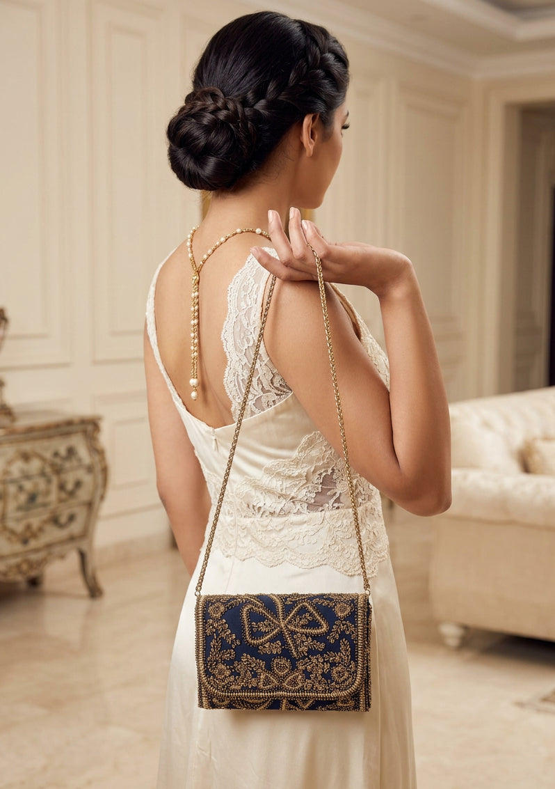 Women's Embroidered Vintage Royal  Clutch Bag - Waren