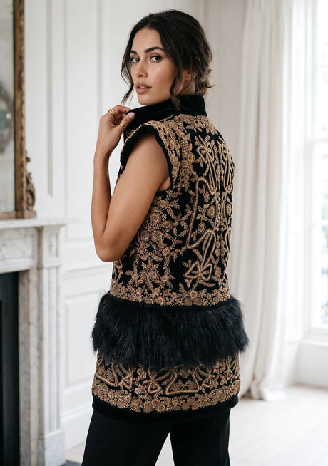 Gilet de luxe noir ibBan avec broderies lourdes dorées à la main - Gilet Goldy