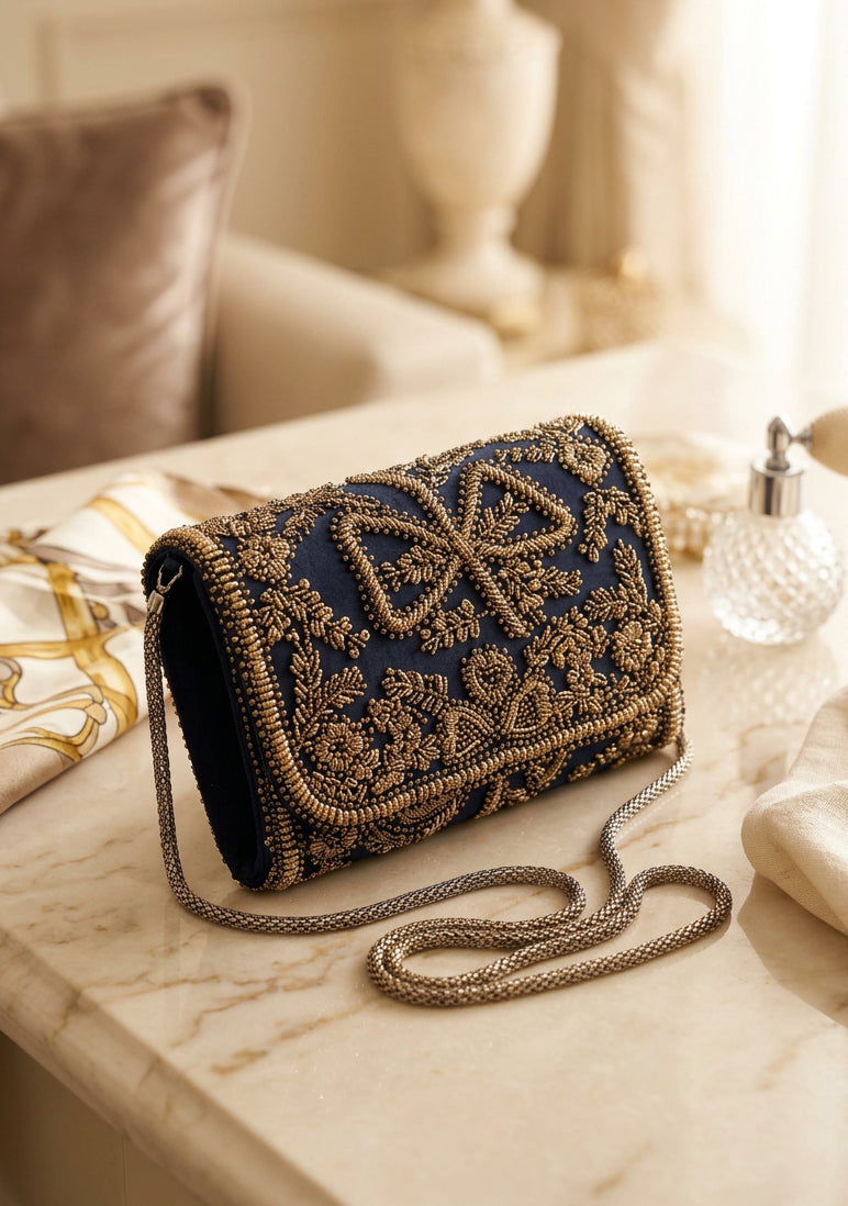 Women's Embroidered Vintage Royal  Clutch Bag - Waren