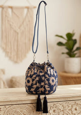 Women's Embroidered Canvas Pottlybag - Areeba
