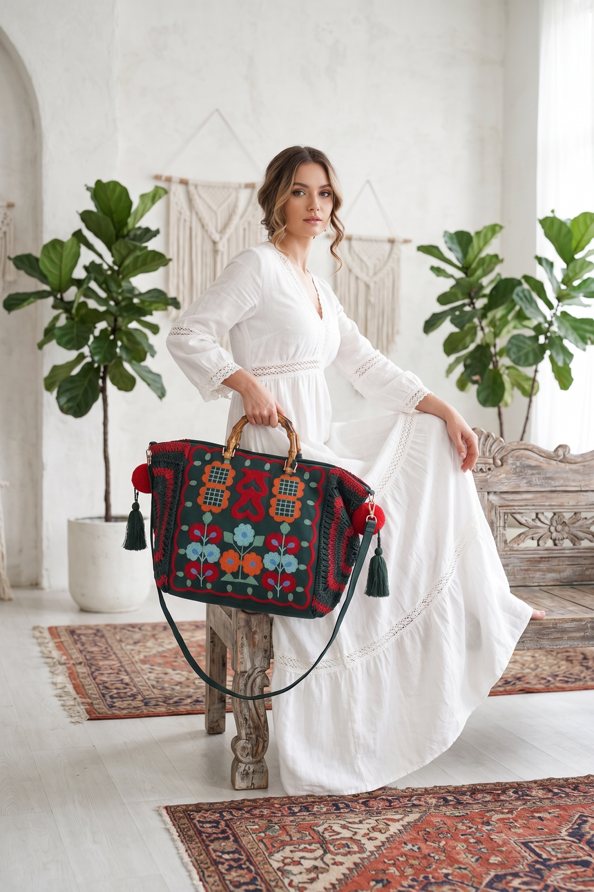 Ibban Green Hand Embroidered Canvas Cabas Bag - Zara