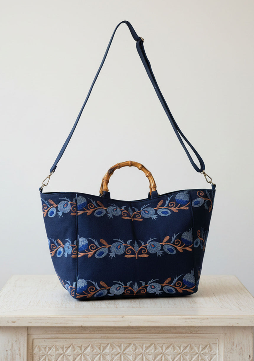 Women's Embroidered Canvas Handbag - Zolra