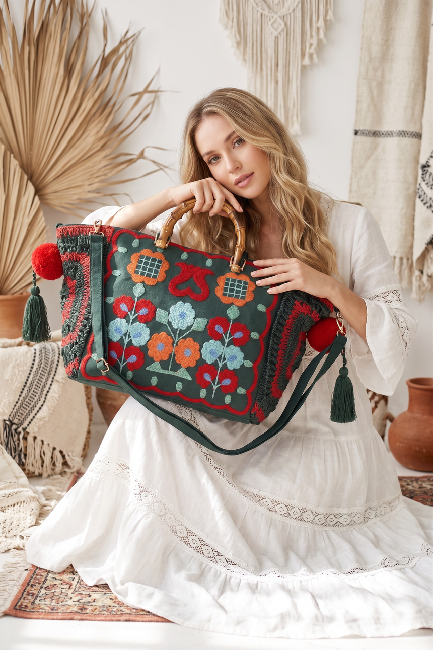 Ibban Green Hand Embroidered Canvas Cabas Bag - Zara
