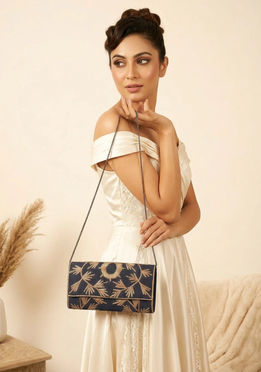 Women's Embroidered Canvas Wallat - Areeba
