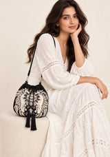 ibBan Embellished hand Embroidery Bucket Bag - Loana