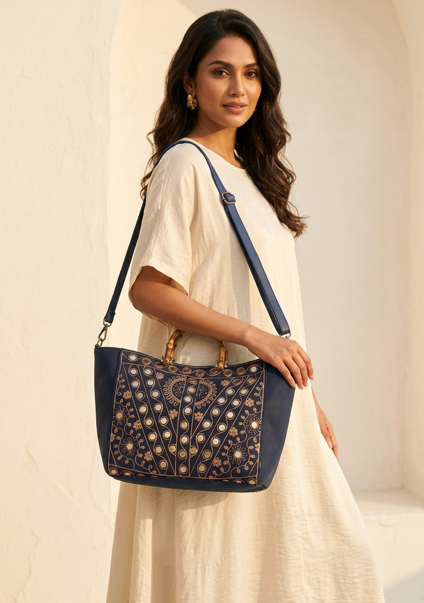 Women's Embroidered Canvas Handbag - Nuria
