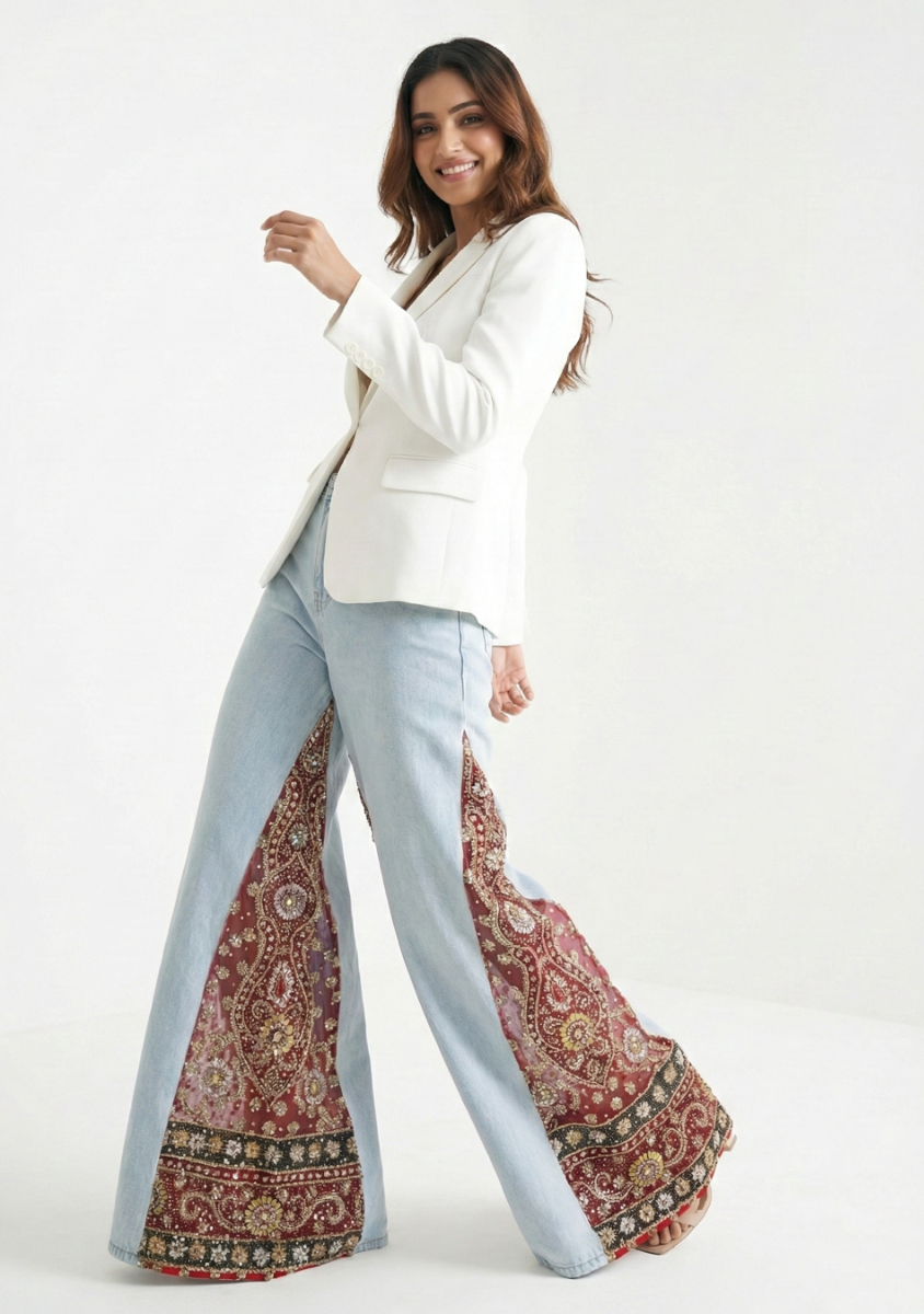 DENIM PANT WITH EMBORIDERY